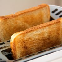 Toaster vs. Toaster Oven: The Battle for the Kitchen Space